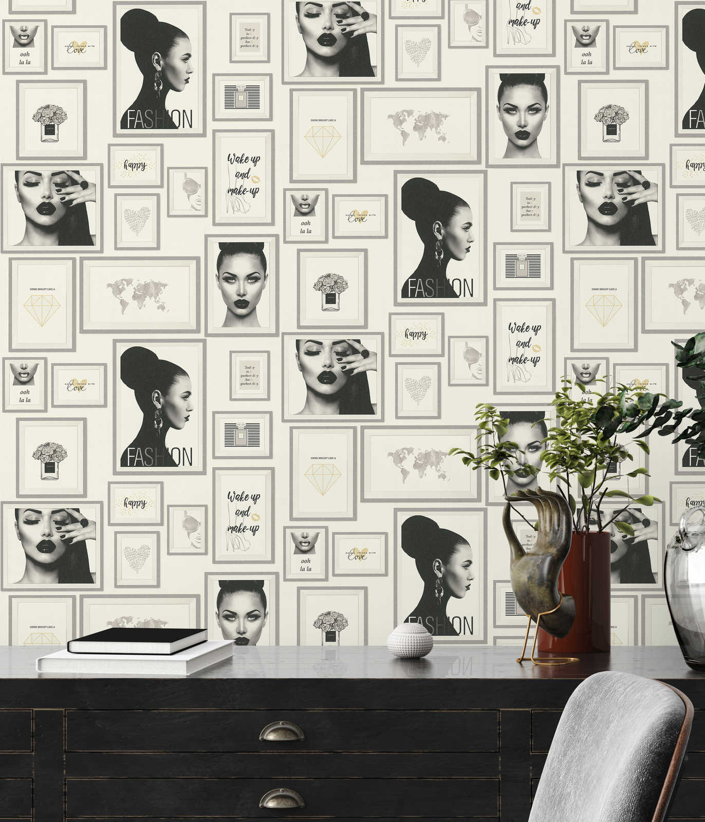             Wallpaper Fashion Design with wall decor - silver, black, white
        