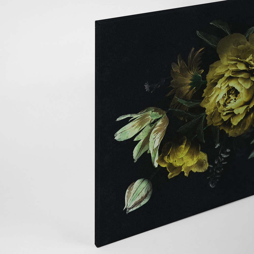             Drama queen 2 - Bouquet canvas picture in cardboard structure in green - 0.90 m x 0.60 m
        