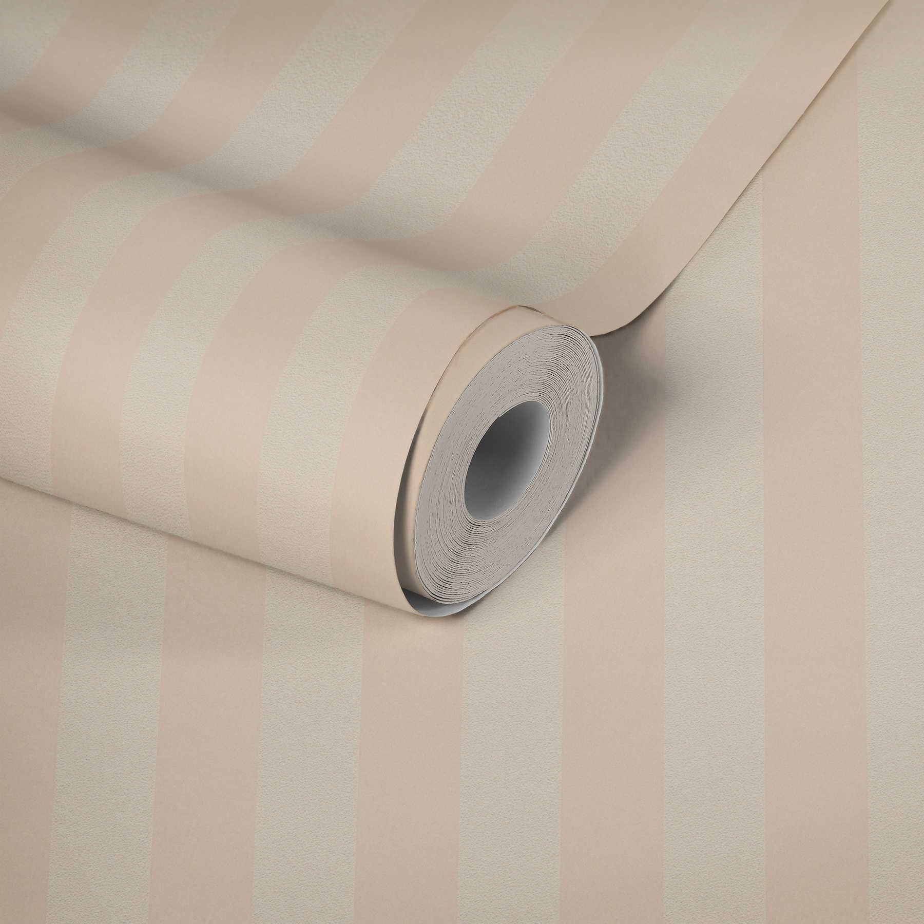             Striped wallpaper classic romantic design - pink
        