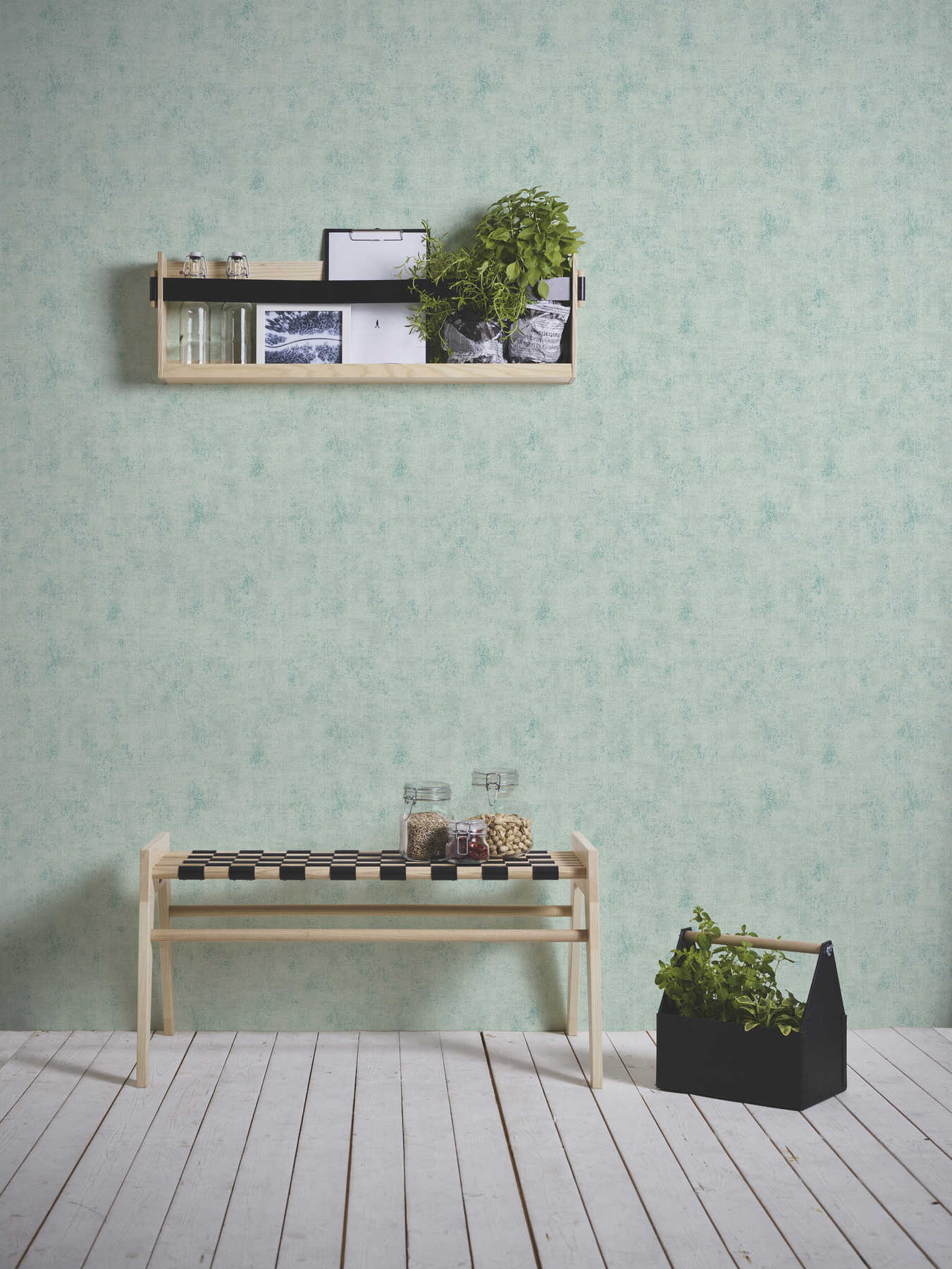             Plain wallpaper with discreet structure look - green
        