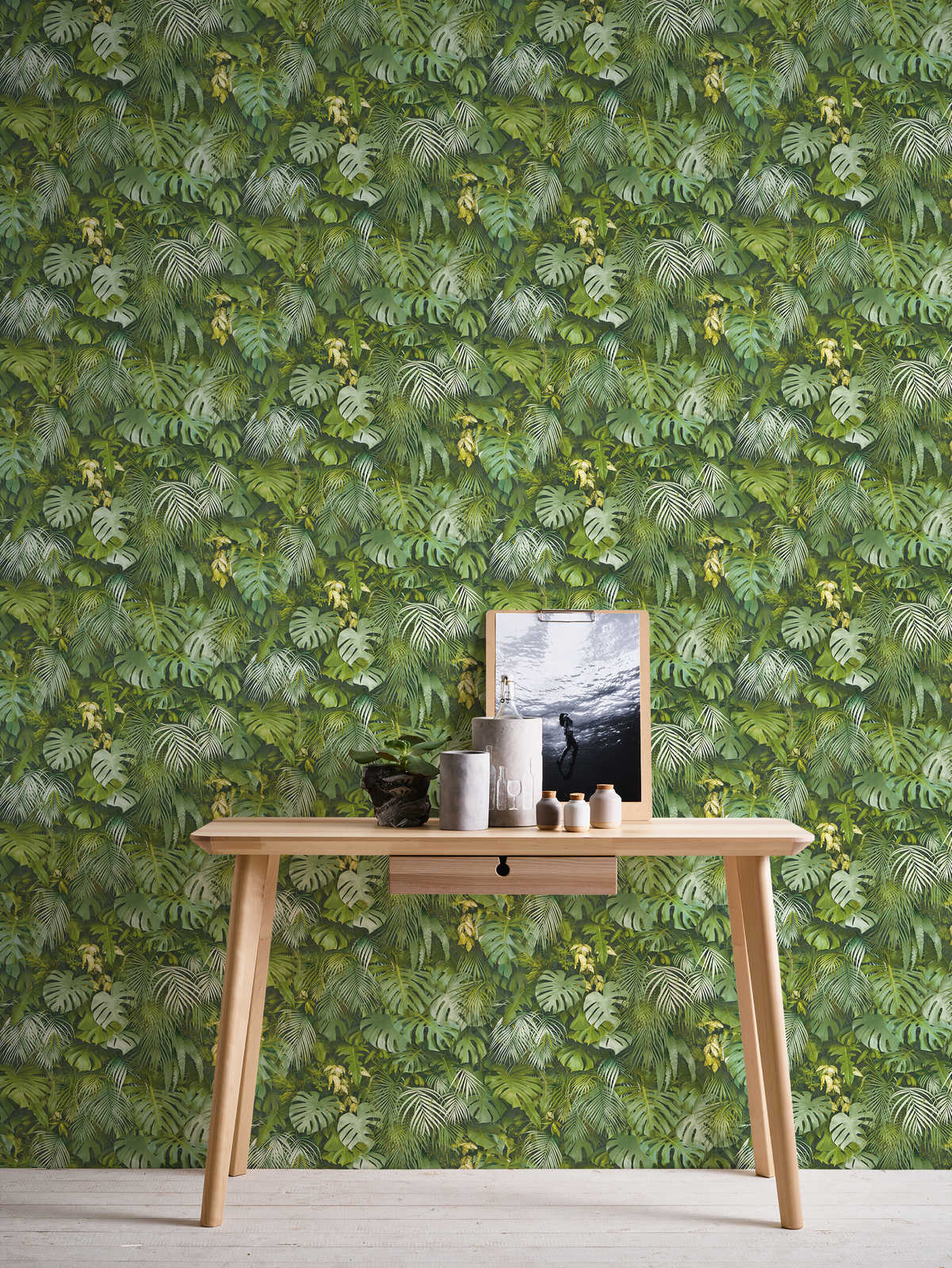             Self-adhesive wallpaper | jungle pattern in 3D look - green
        