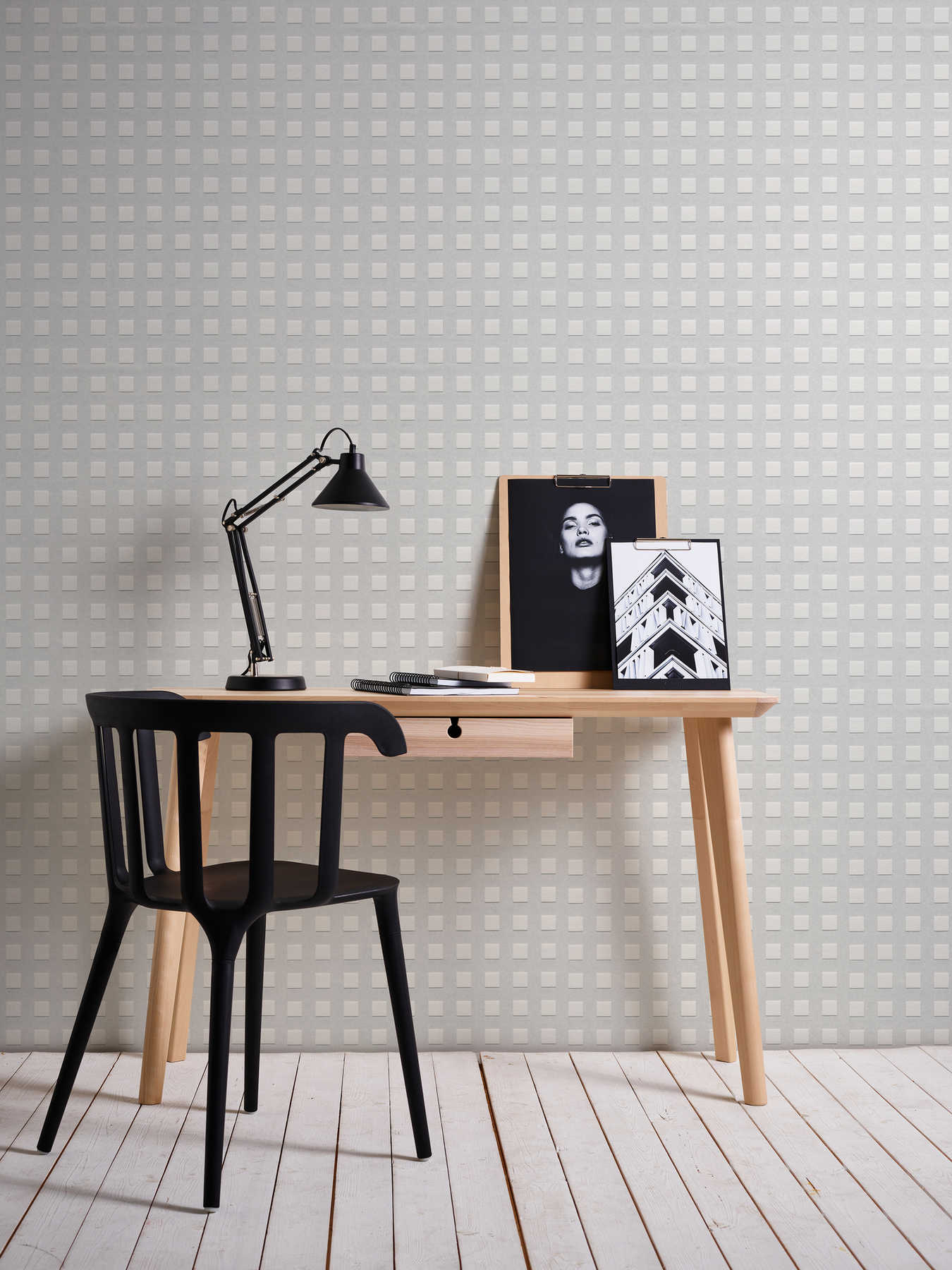             Paintable wallpaper with 3D cuboid pattern - white
        