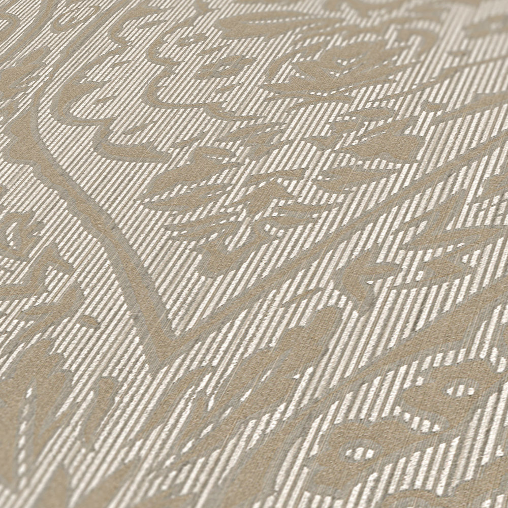             Papier peint motif floral avec ornements de style colonial - beige, marron
        