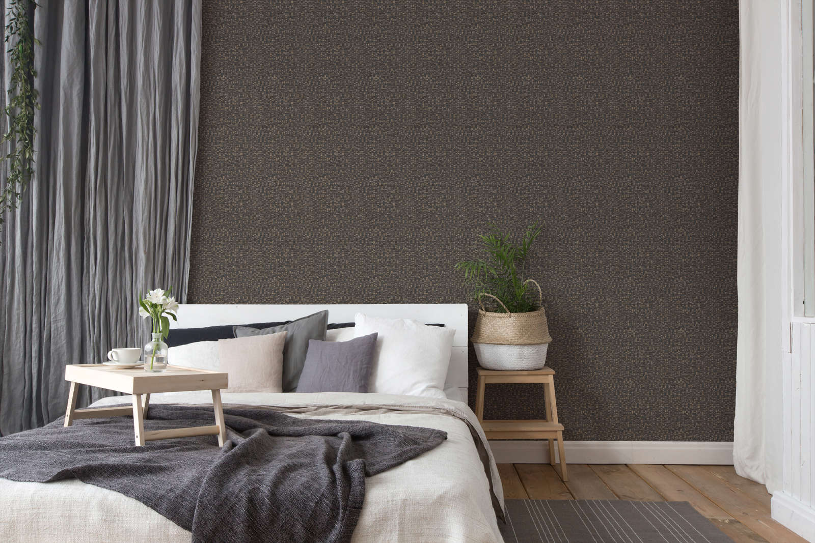             Non-woven wallpaper in a subtle glitter pattern - black, gold
        