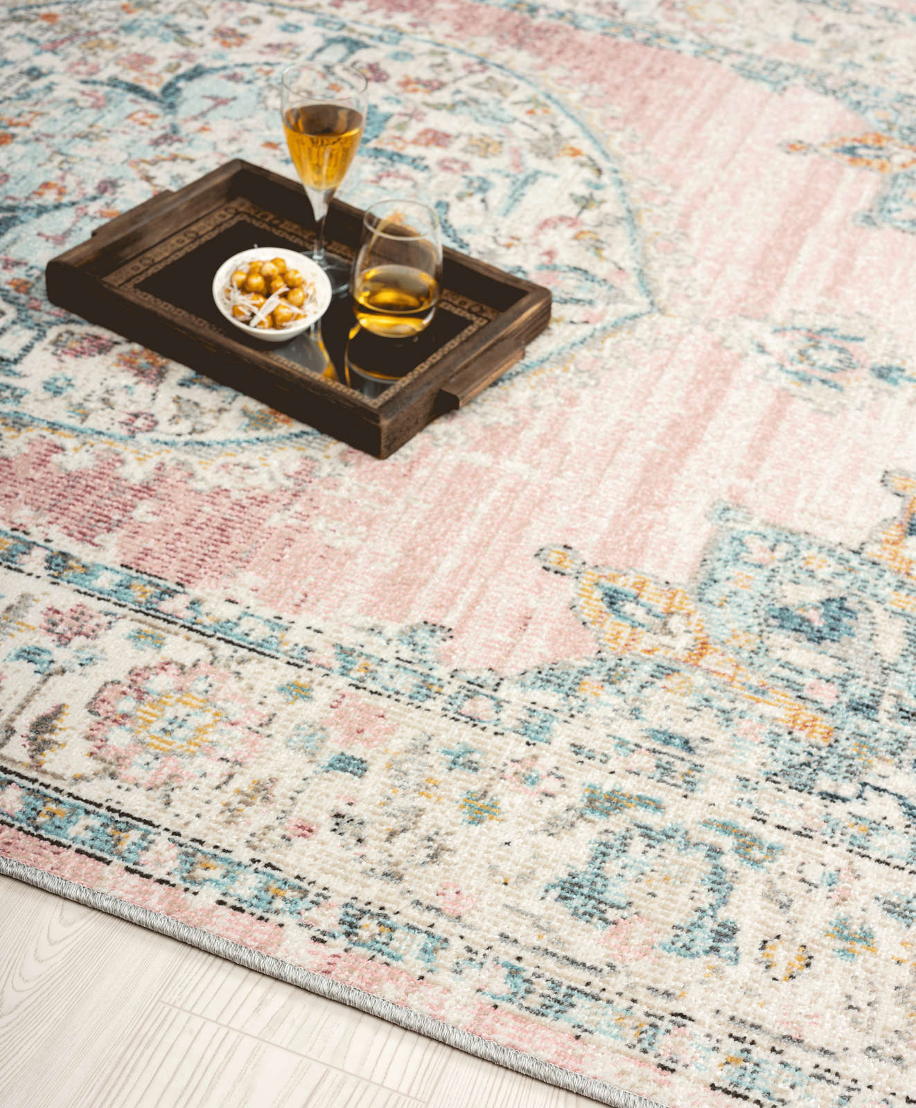             Flatweave tapijt voor buiten met roze accenten - 150 x 80 cm
        