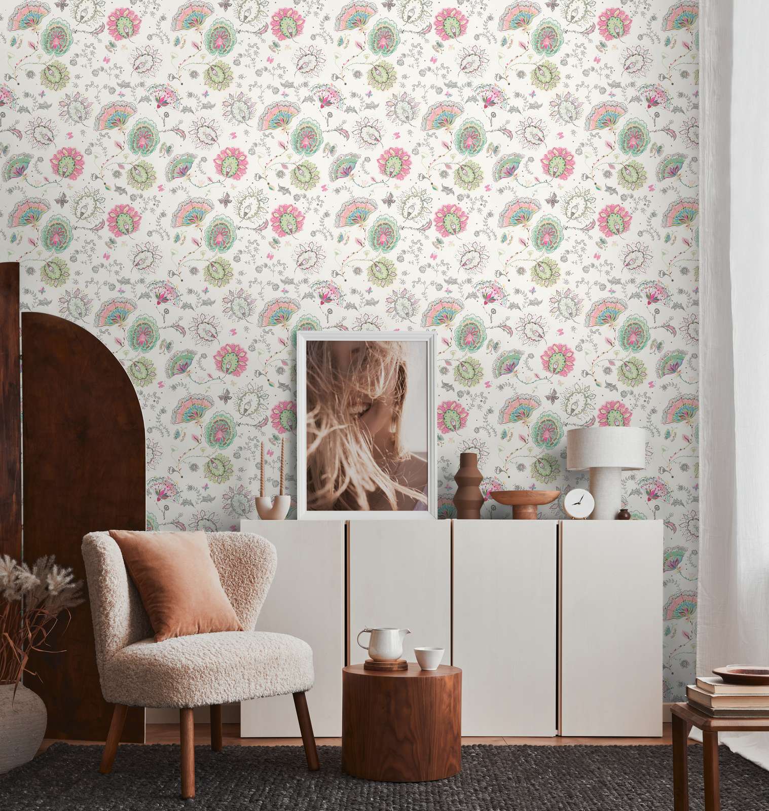             Floral pattern wallpaper in bold colours - cream, green, pink
        