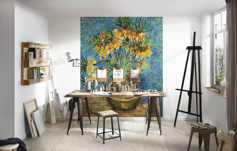             Muurschildering "Fritillaria, keizerskroon in een koperen vaas" van Vincent van Gogh
        