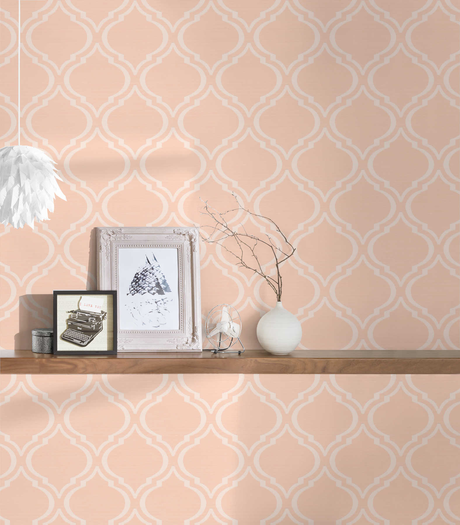             Wallpaper retro design with Art Deco pattern & glossy effect - pink, orange, white
        