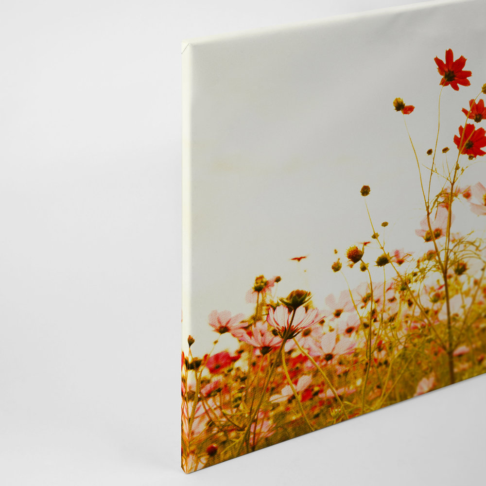             Canvas met bloemenweide in de lente | groen, roze, wit - 0.90 m x 0.60 m
        