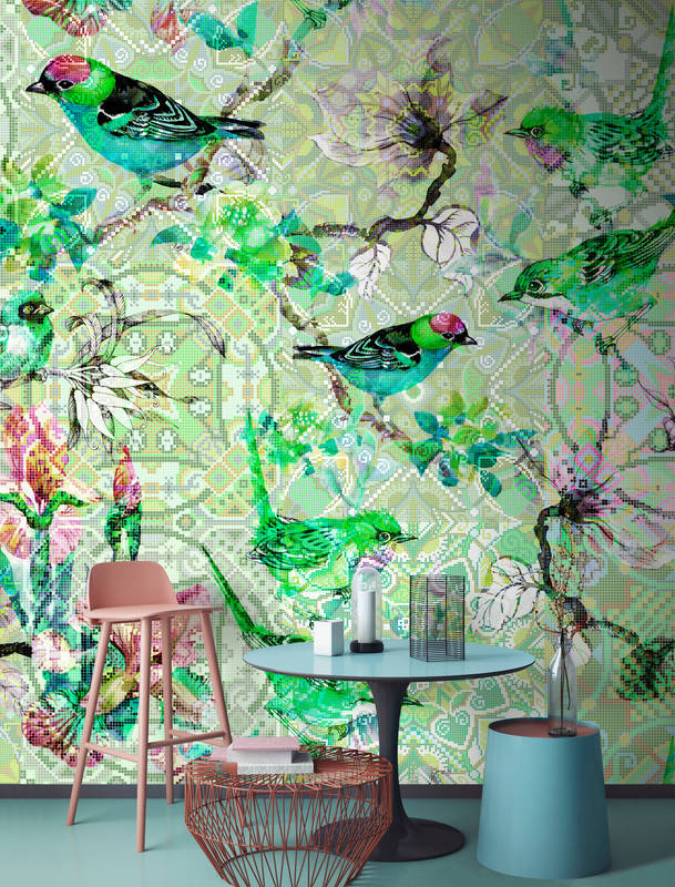             Papel Pintado Pájaro Verde con Diseño de Mosaico - Verde, Rosa
        