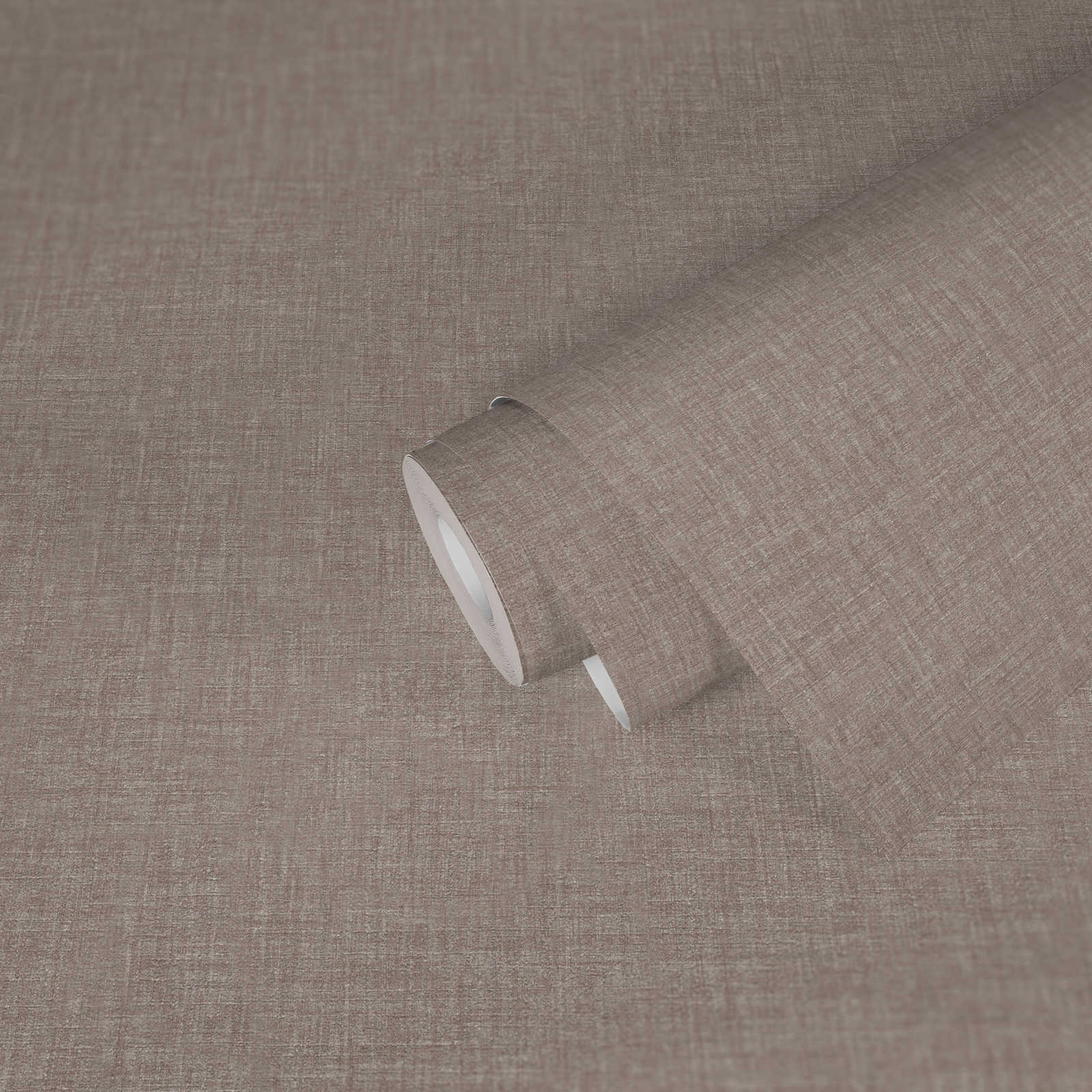            Papier peint intissé taupe avec structure tissée & effet textile
        