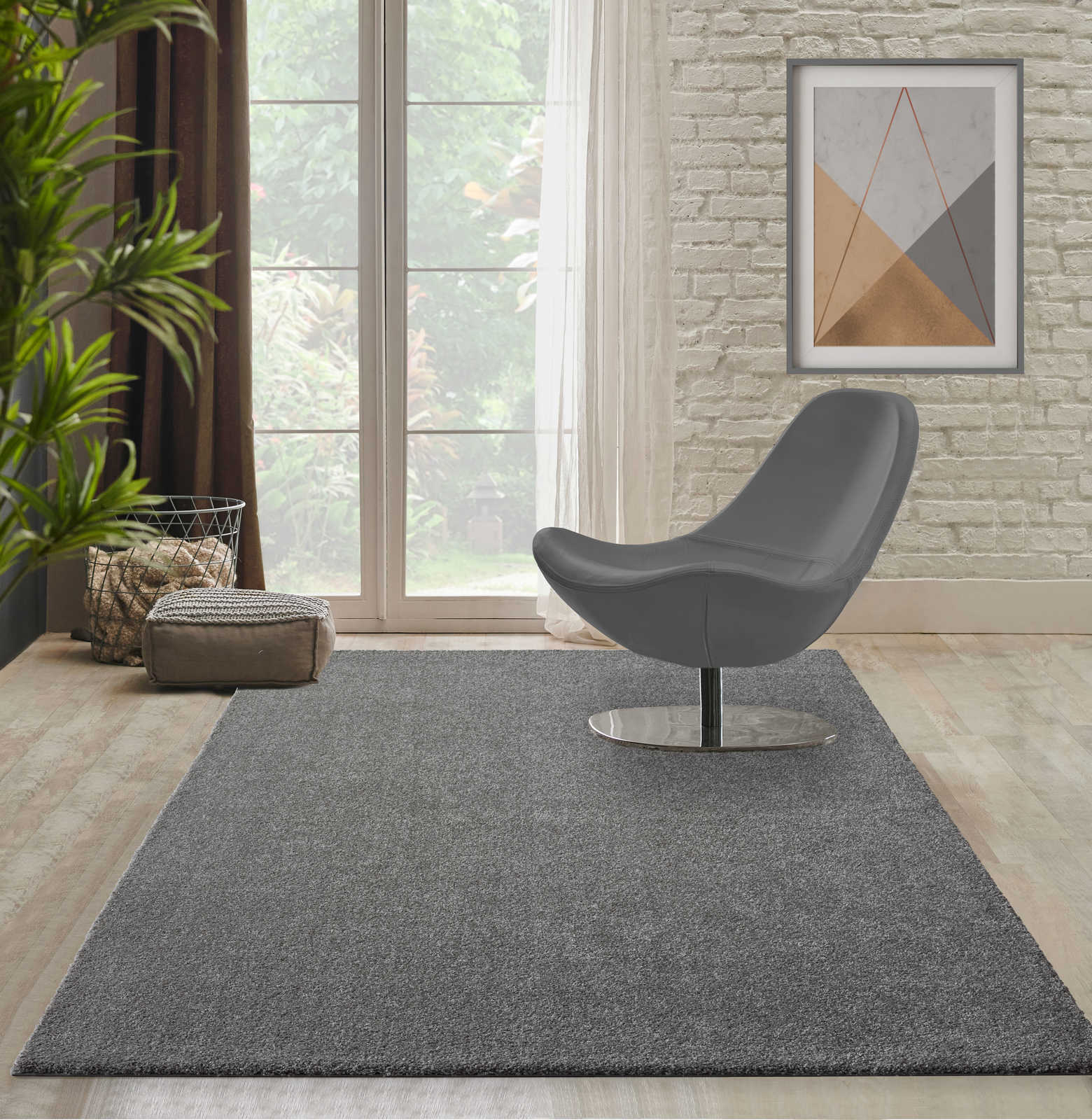 Fluffy short pile carpet in grey - 110 x 60 cm
