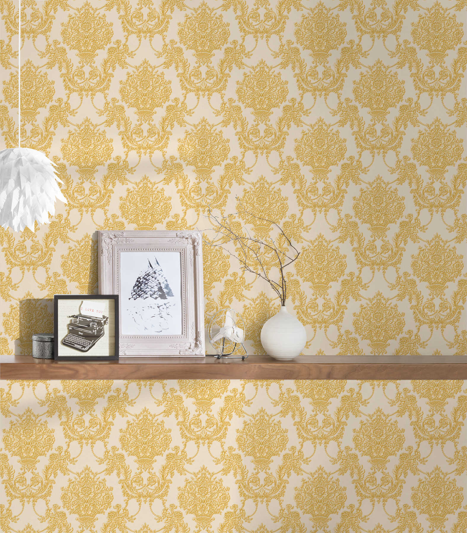             Gouden barok behang met bloemmotief - crème, metallic
        