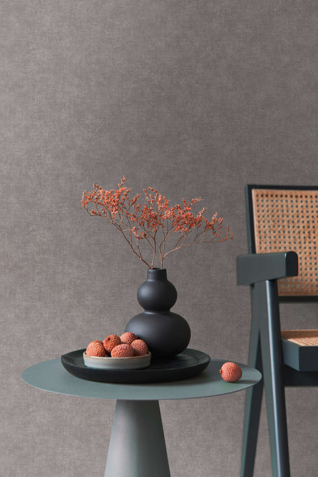             Plain wallpaper in plaster look with light texture - grey
        