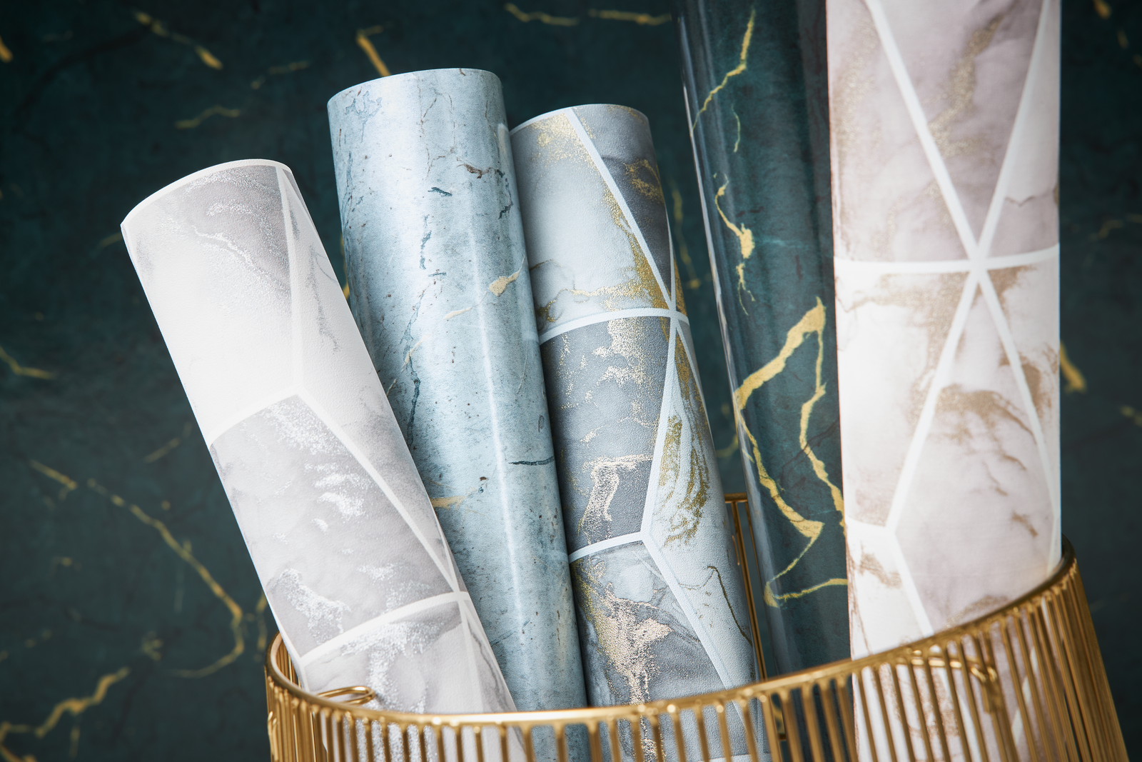             Non-woven wallpaper with marble tiles & gold accent - grey, metallic, white
        