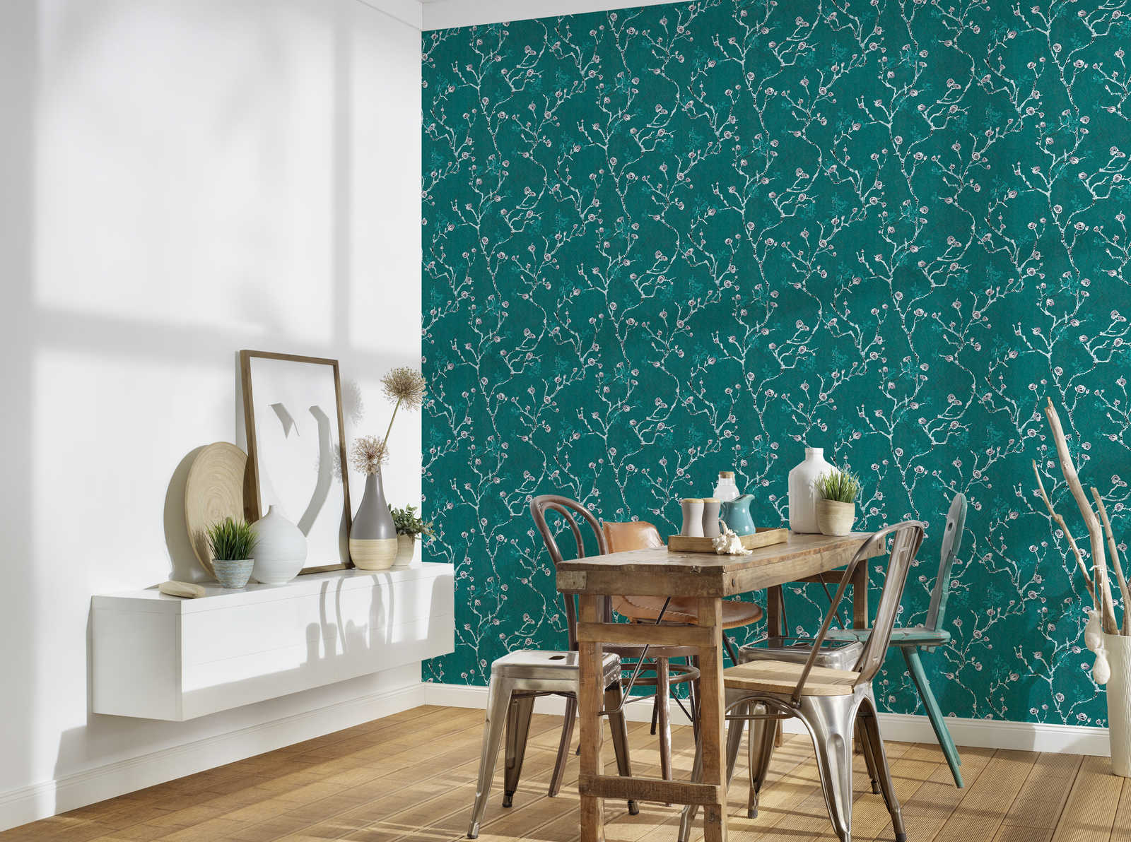             Dark green wallpaper with flowers motif in Asia style
        