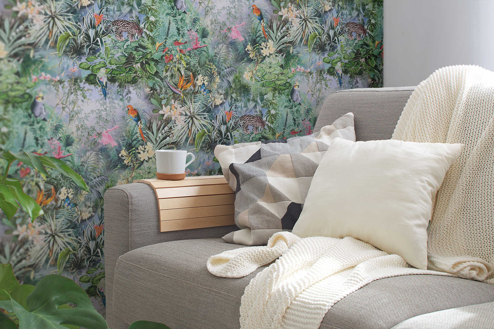             Floral wallpaper jungle animals & plants - green, grey
        