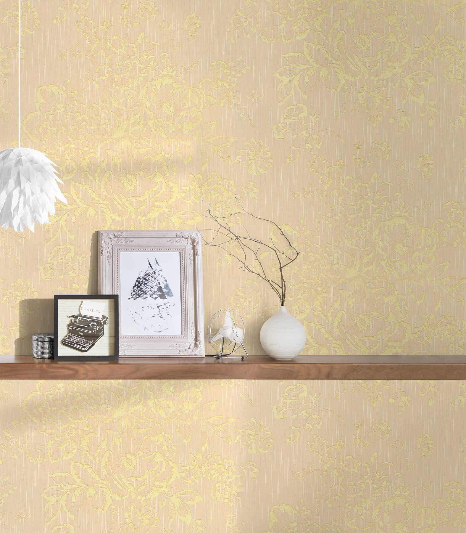             Textured wallpaper with gold floral pattern - gold, cream
        