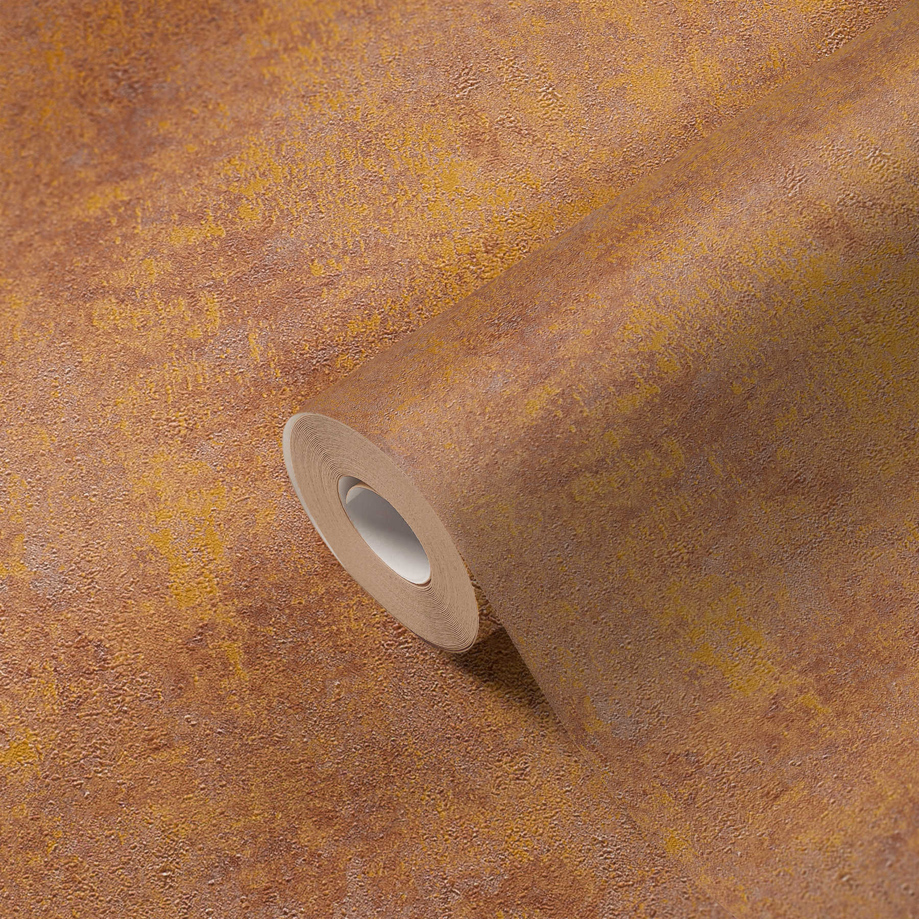             Papel pintado no tejido de aspecto oxidado con efecto brillante - naranja, cobre, marrón
        