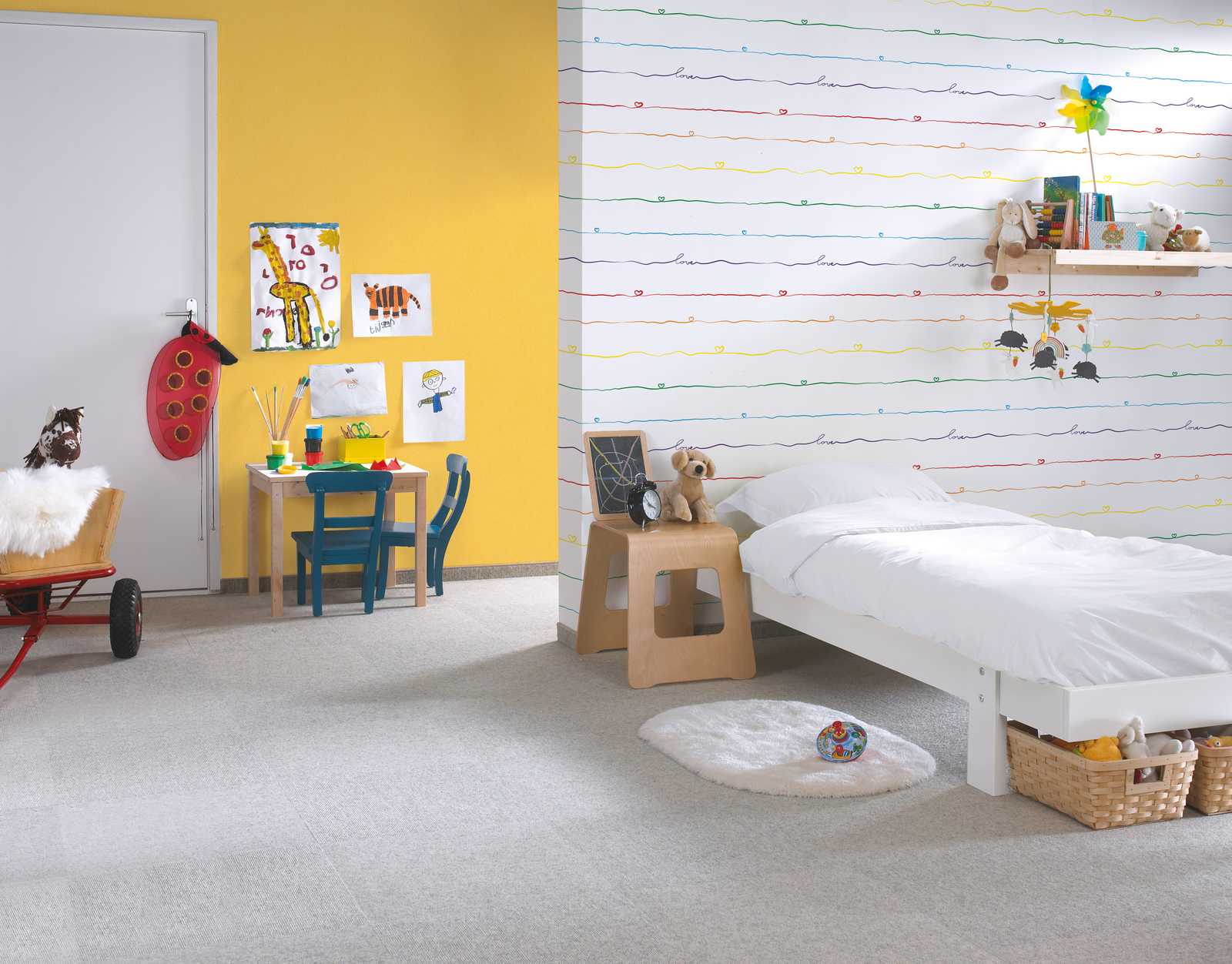             Papel pintado a rayas para el cuarto de niños con corazón - colorido, blanco, rojo
        