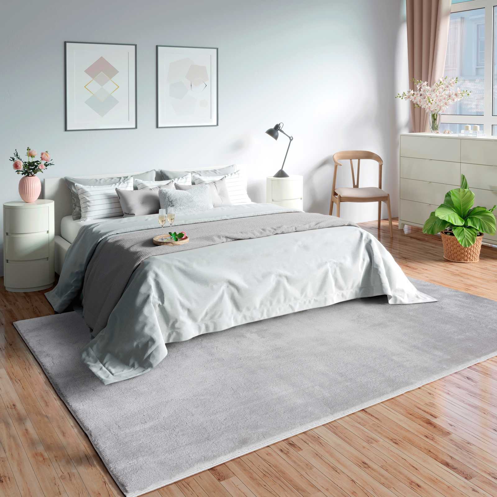         Fine high pile carpet in grey - 110 x 60 cm
    