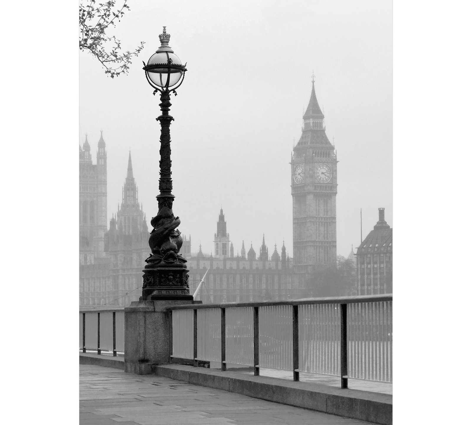         Photo wallpaper London city in the fog - black, white, grey
    