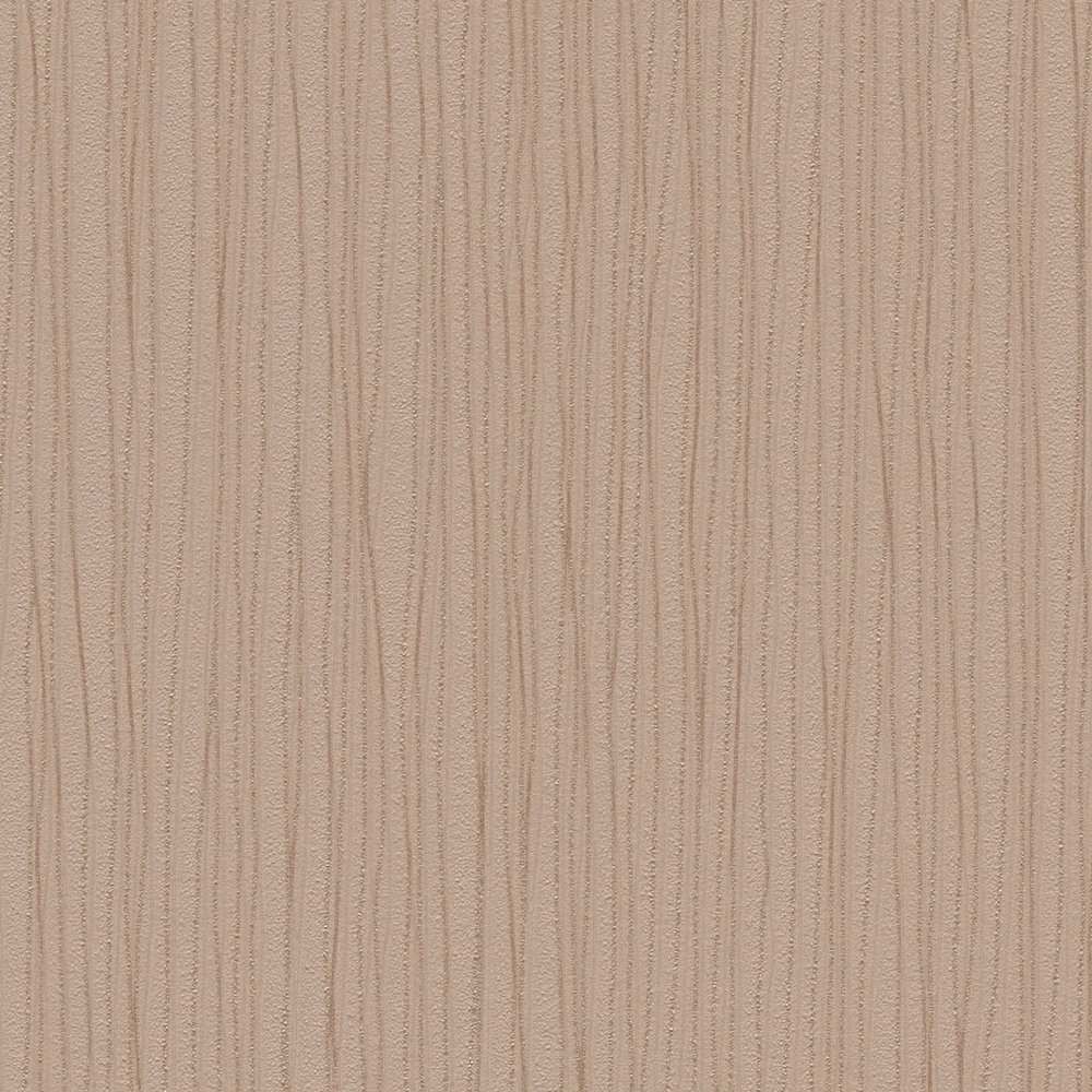             Papel pintado marrón con líneas metálicas y estampado en relieve
        