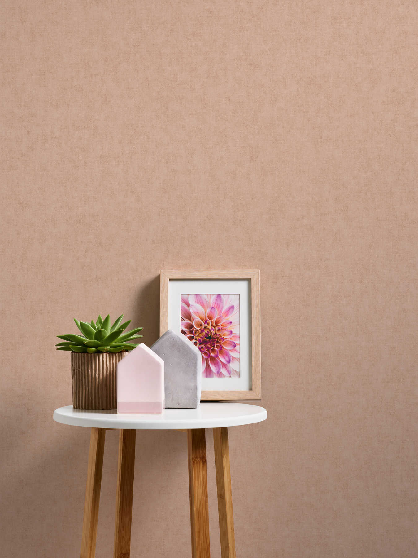             Wallpaper plain, linen look & Scandinavian style - pink, orange
        