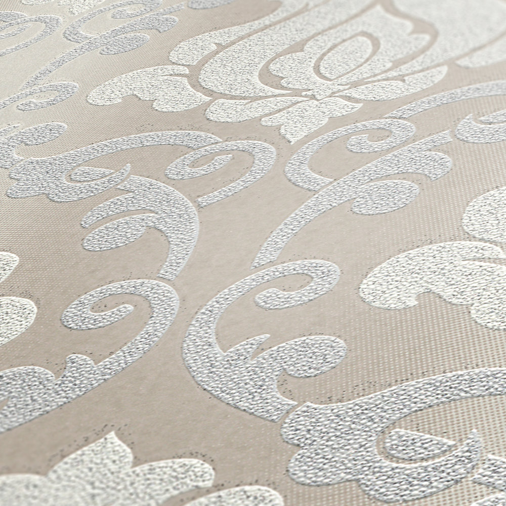             Glitter behang met barok patroon & metallic effect kleuren - crème, grijs
        