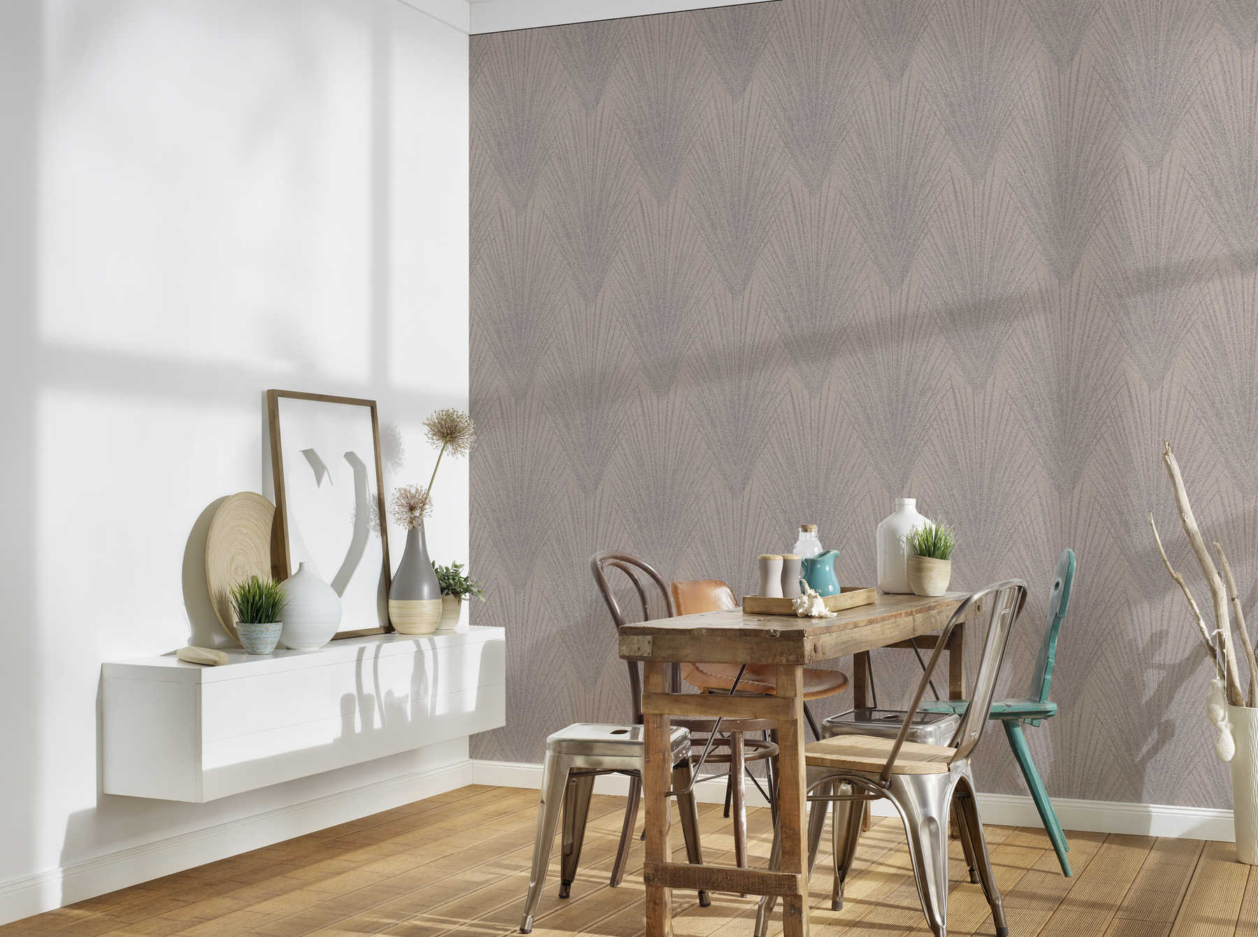             Fern leaf pattern wallpaper abstract design - brown, beige
        