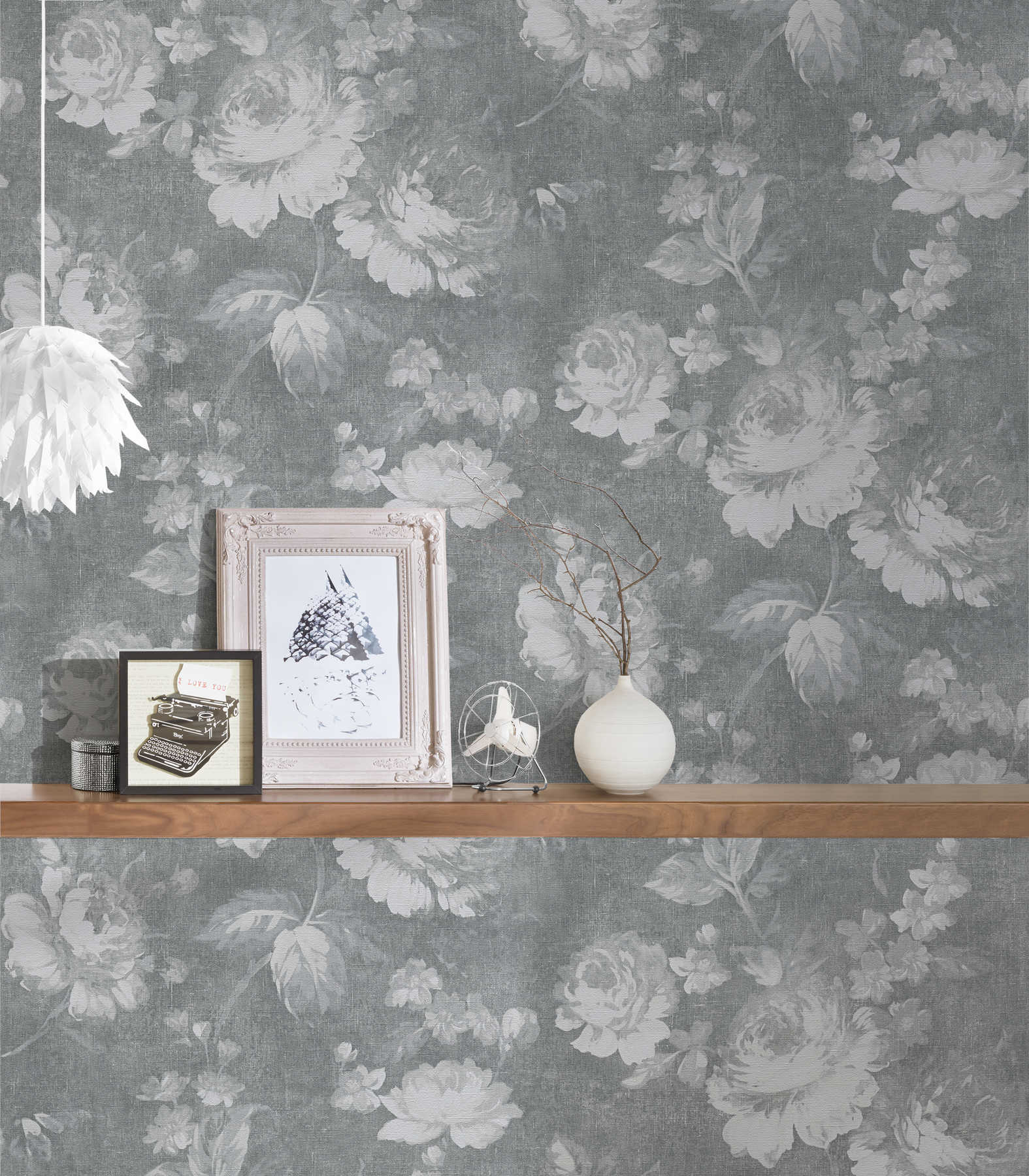            Vintage rose pattern floral wallpaper - grey
        