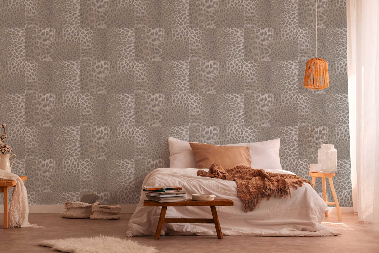             Wallpaper Animal Print Leopard Pattern - Beige, Metallic
        