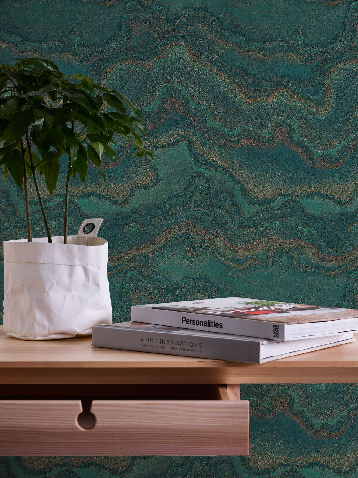             Non-woven wallpaper with a marbled look - green, petrol, gold
        