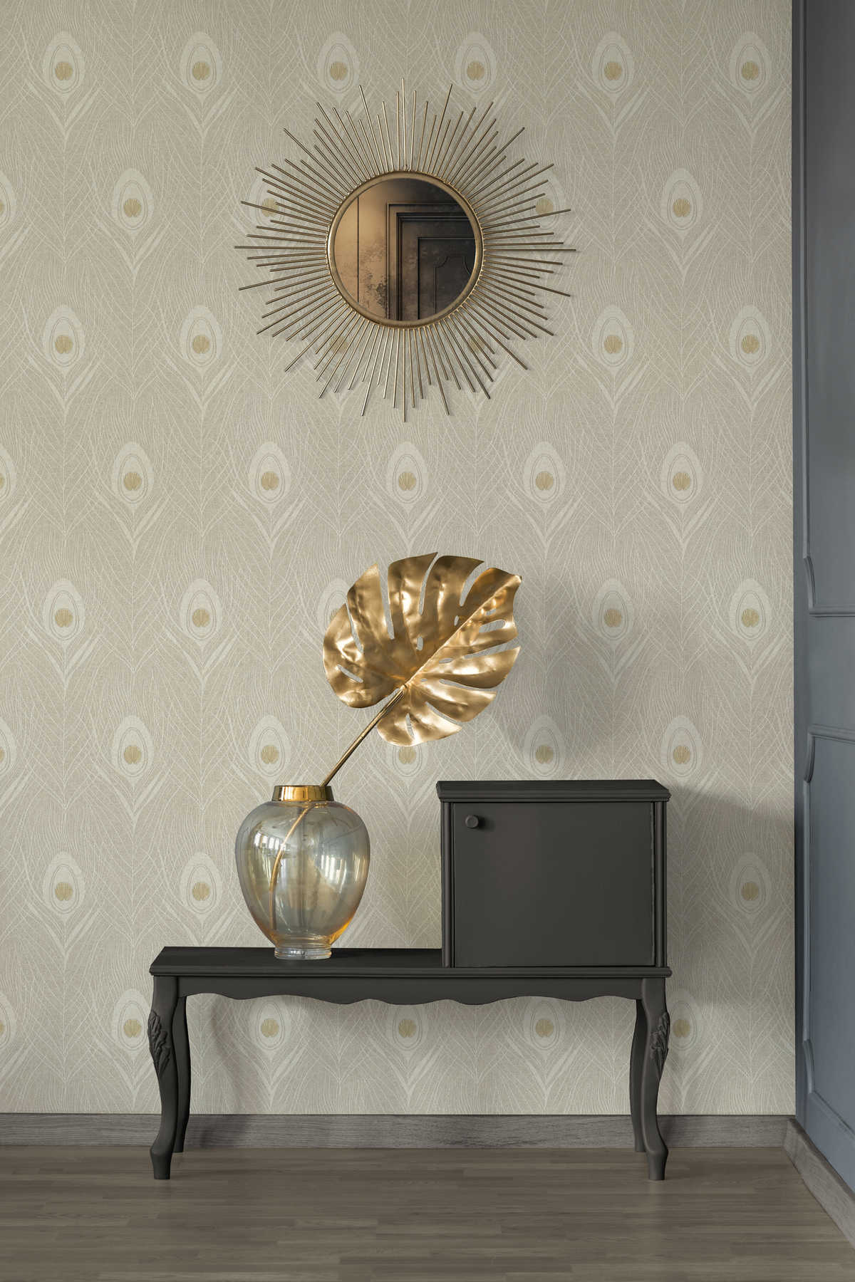             Sand coloured non-woven wallpaper with peacock feathers - beige, gold, grey
        