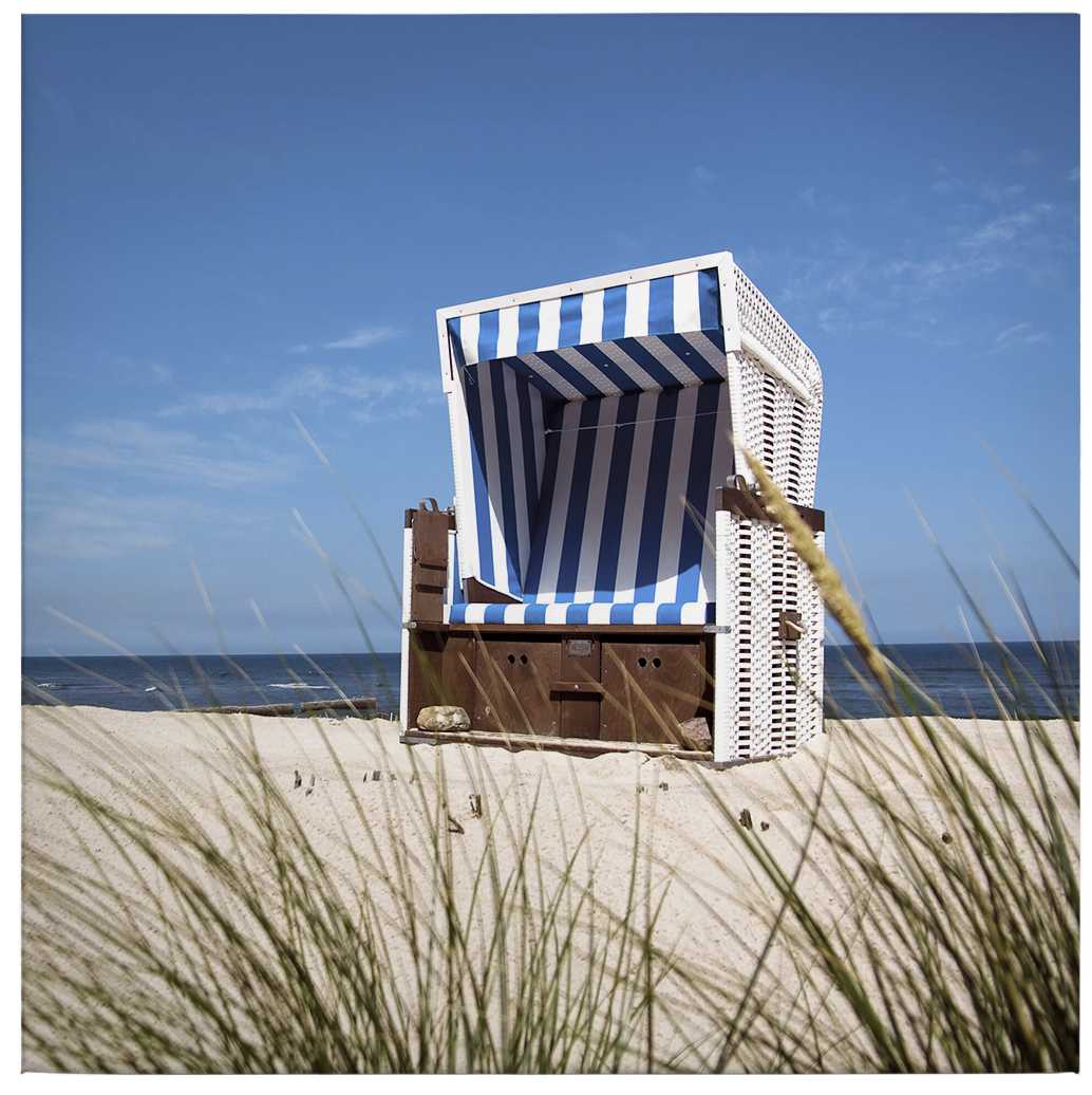             Square canvas print beach chair
        
