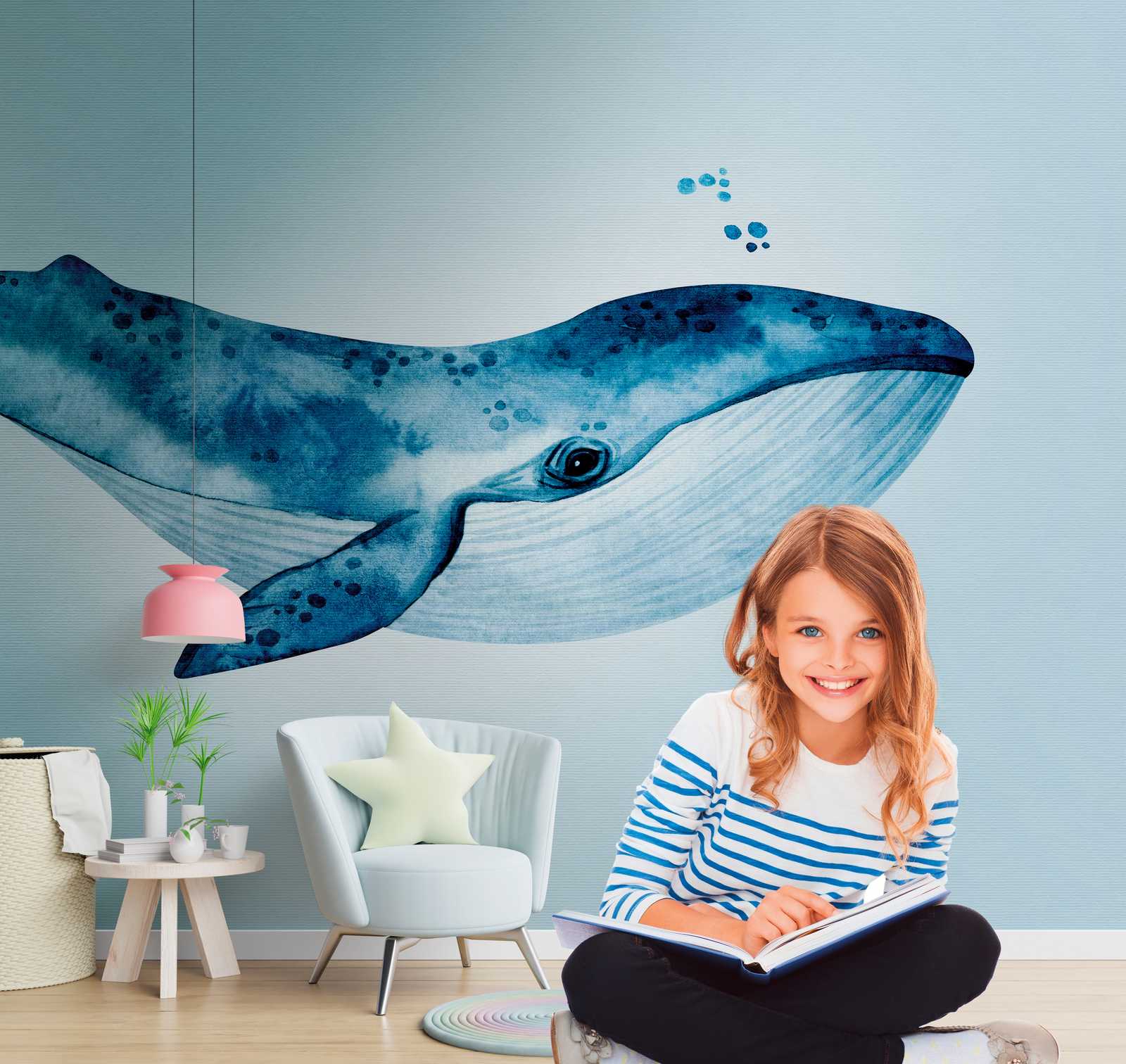             behang nieuwigheid - motief behang blauwe walvis onder water aquarel
        