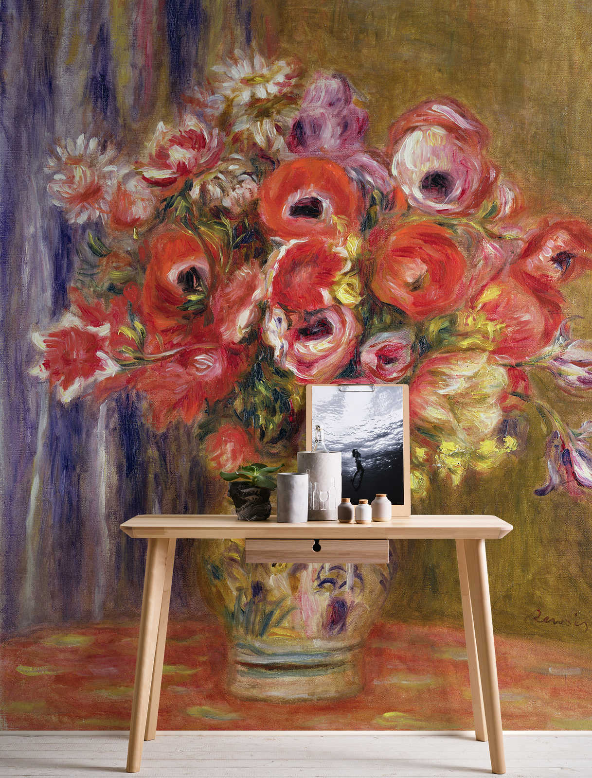             Mural "Jarrón con tulipanes y anémonas" de Pierre Auguste Renoir
        