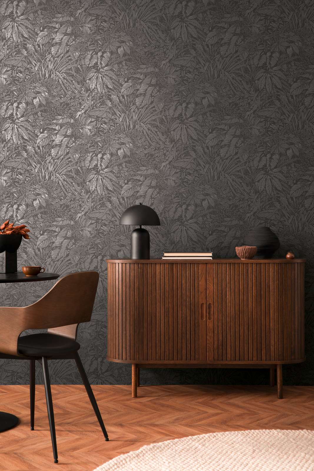             Non-woven wallpaper with floral leaf pattern - grey, black, silver
        