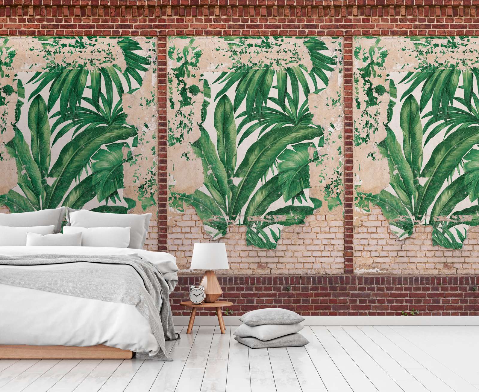             Palmbladeren Onderlaag behang op Baksteen Look Muur - Bruin, Beige, Rood
        