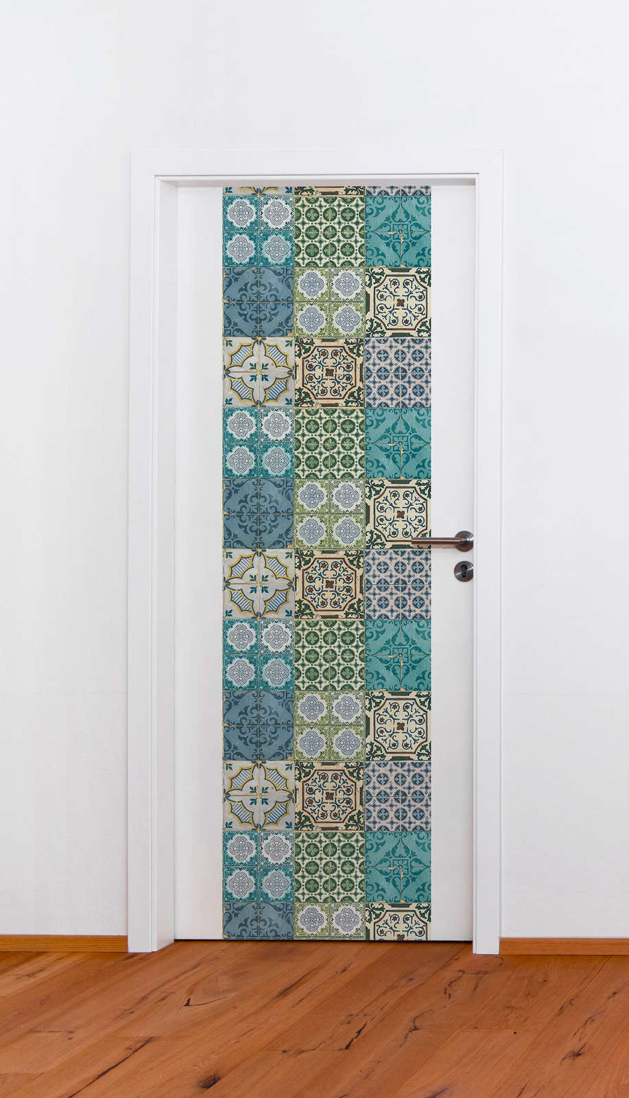             Mosaic wallpaper with tile look in vintage look - colourful
        