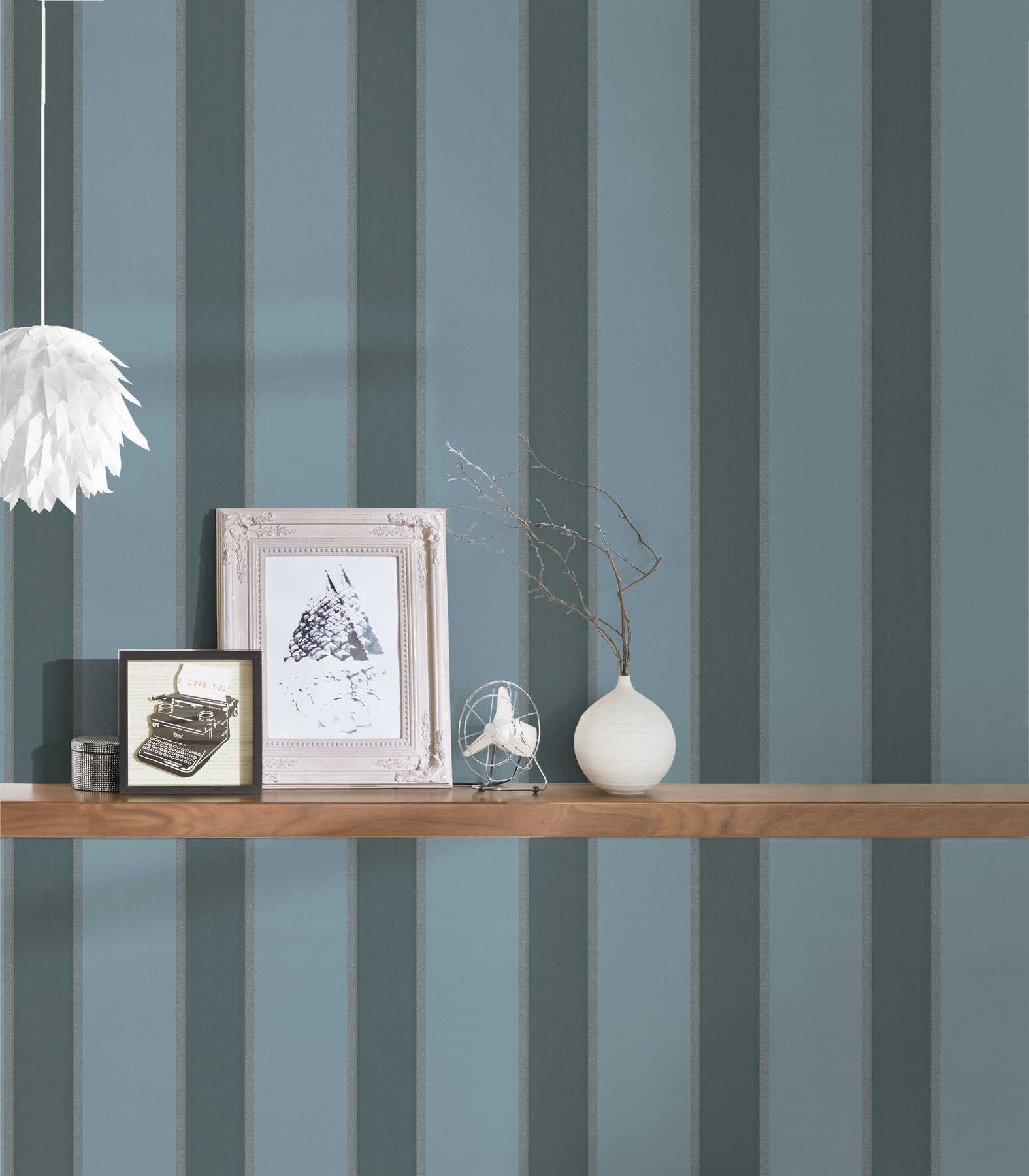             Stripes non-woven wallpaper with metallic accent - blue
        