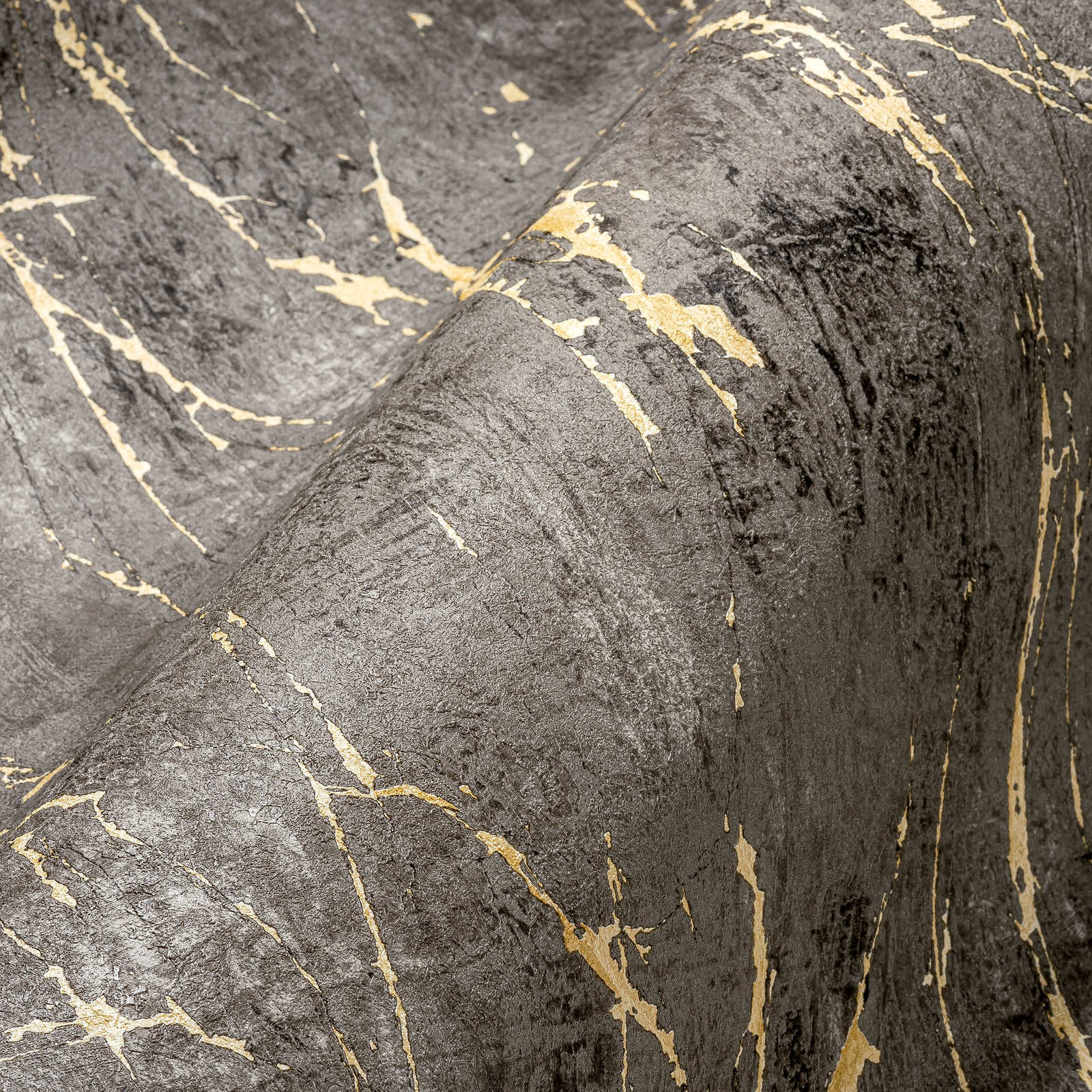            Black marble wallpaper with gold marble effect
        