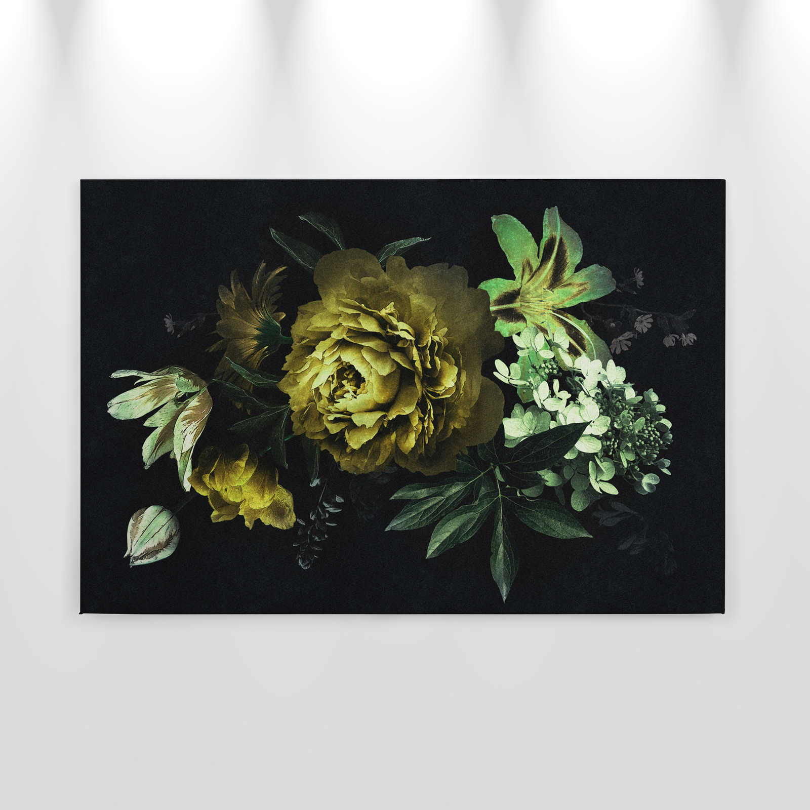             Drama queen 2 - Quadro su tela con bouquet e struttura in cartone di colore verde - 0,90 m x 0,60 m
        