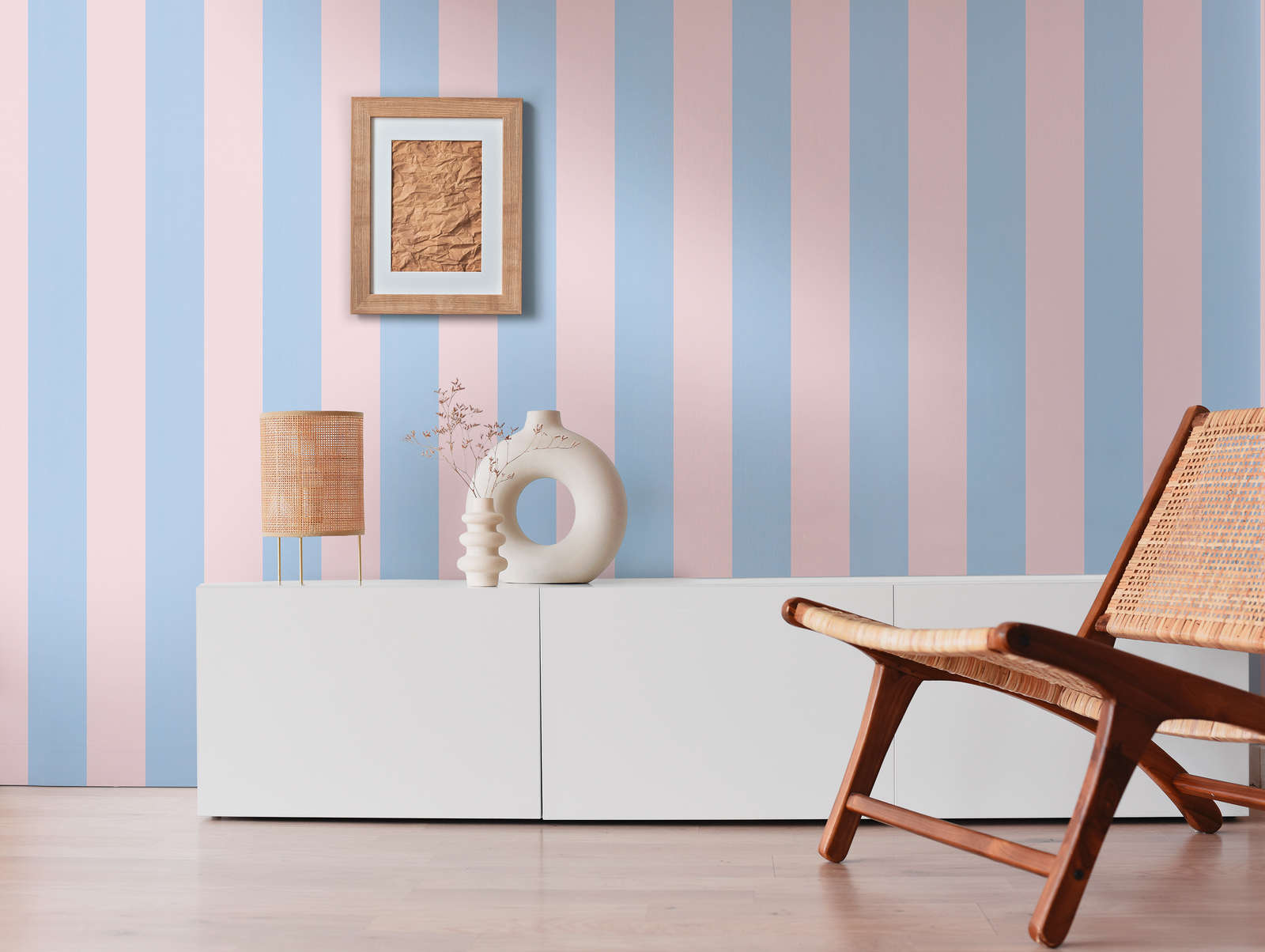             Striped wallpaper with light structure - blue, pink
        