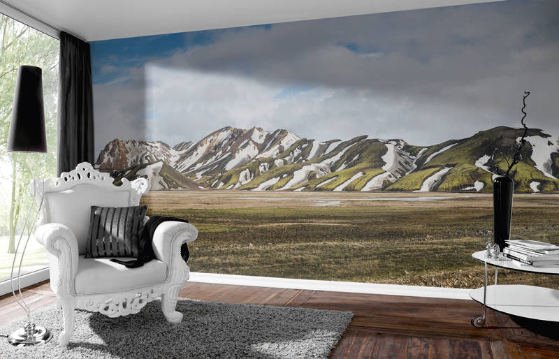             Papier peint panoramique panoramique sur les montagnes islandaises
        