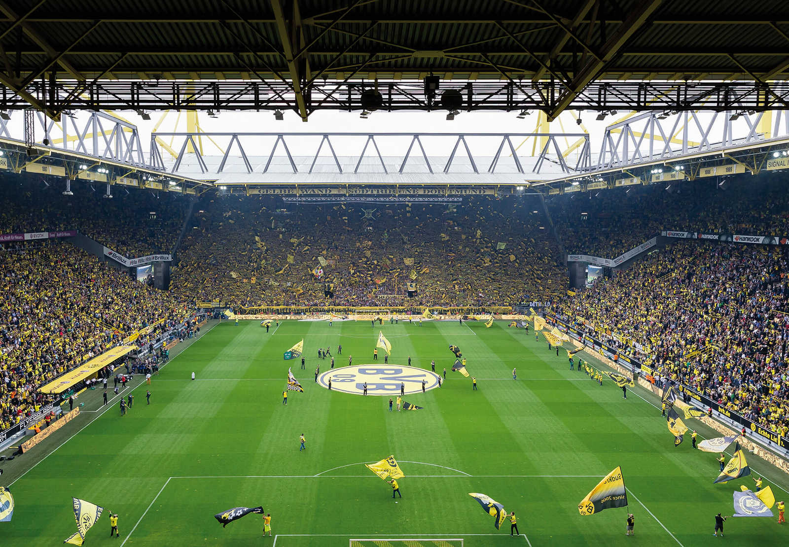         Photo wallpaper Borussia Dortmund stadium with choirs
    