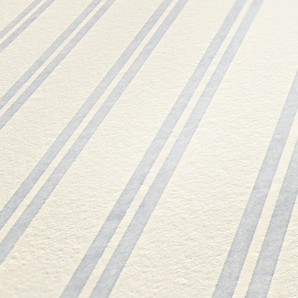             Wallpaper narrow stripe pattern and 3D effect - Paintable, White
        