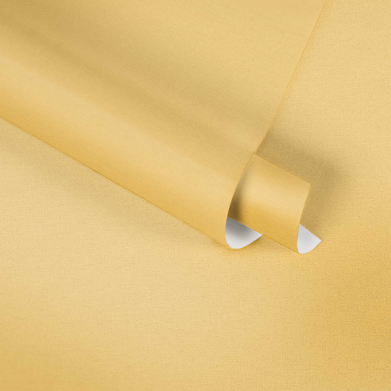             Papel pintado amarillo de MICHALSKY liso y mate
        