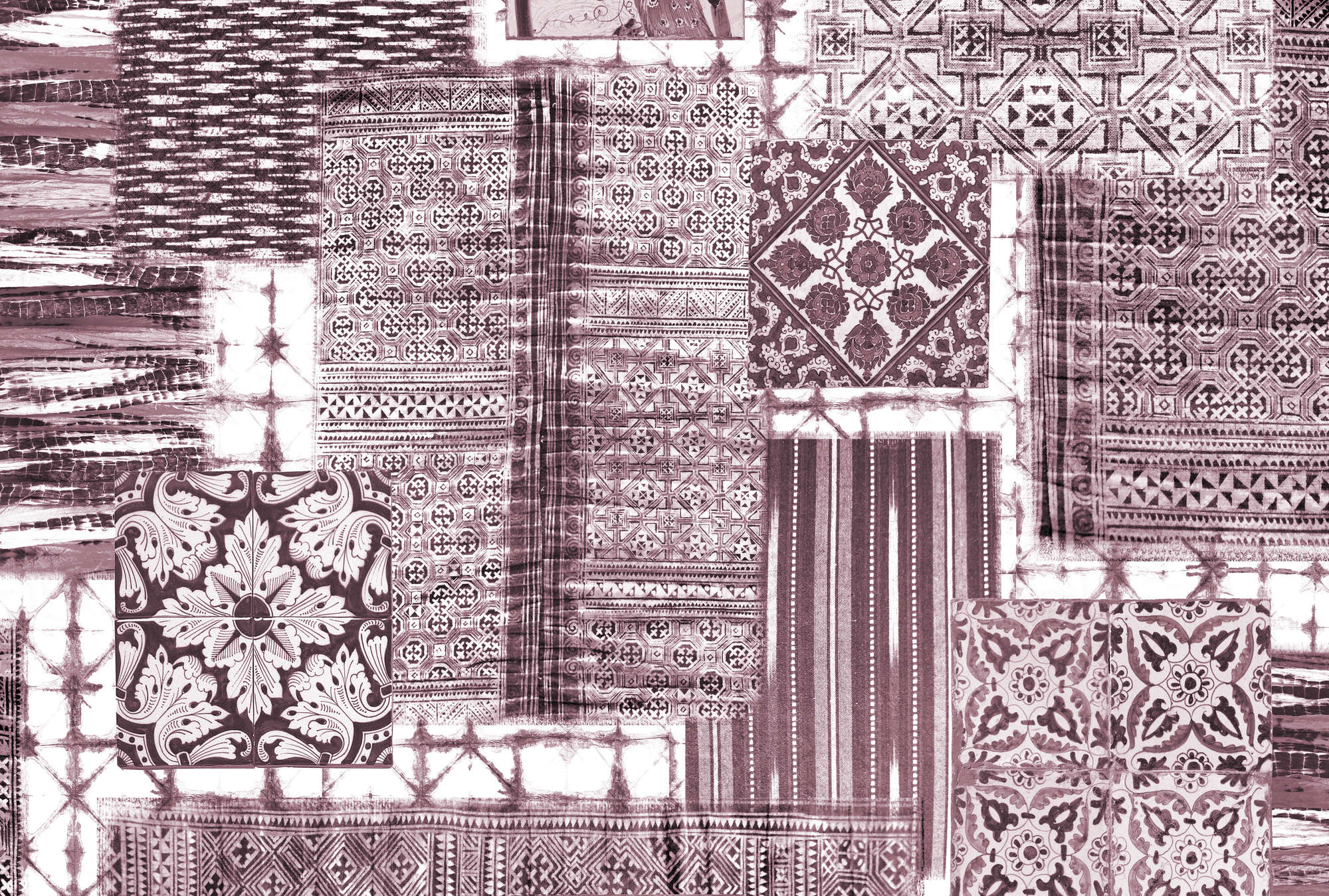             Carta da parati con motivo a piastrelle e disegno patchwork - Viola, bianco
        