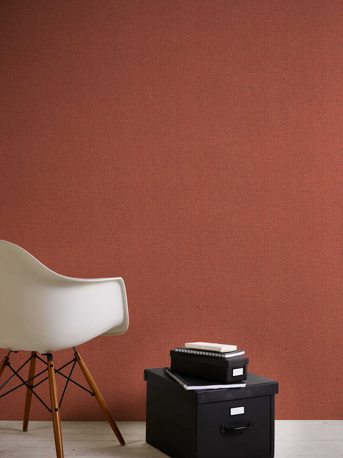             Non-woven wallpaper red with textile optics & structure design
        